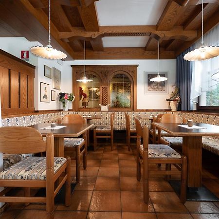 Hotel Mary Pozza di Fassa Extérieur photo