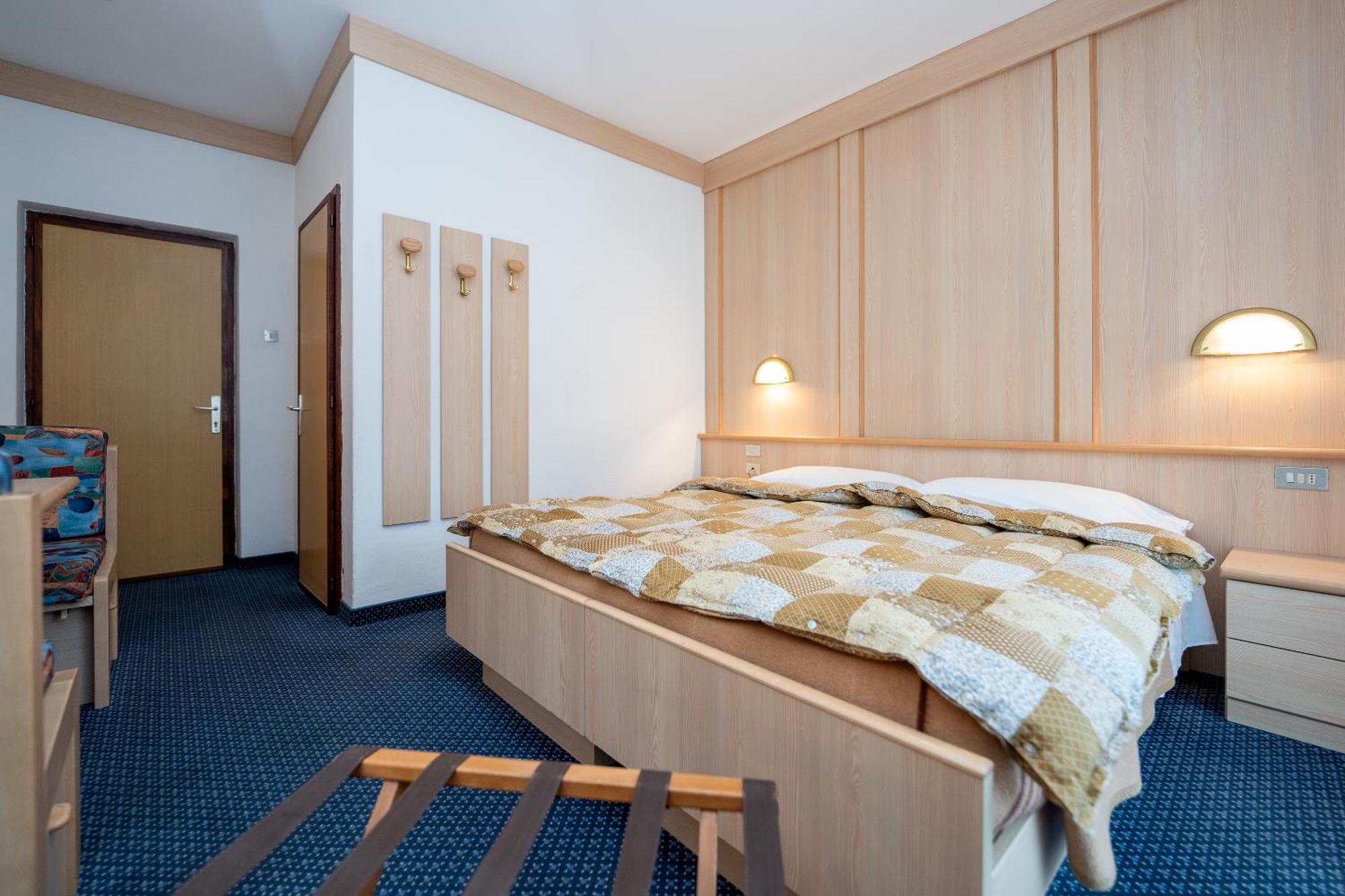 Hotel Mary Pozza di Fassa Extérieur photo
